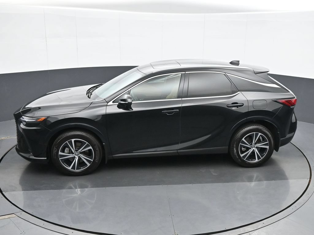 Used 2024 Lexus RX 350 Premium w/ Accessory Package (Z1) AWD/4WD image 18