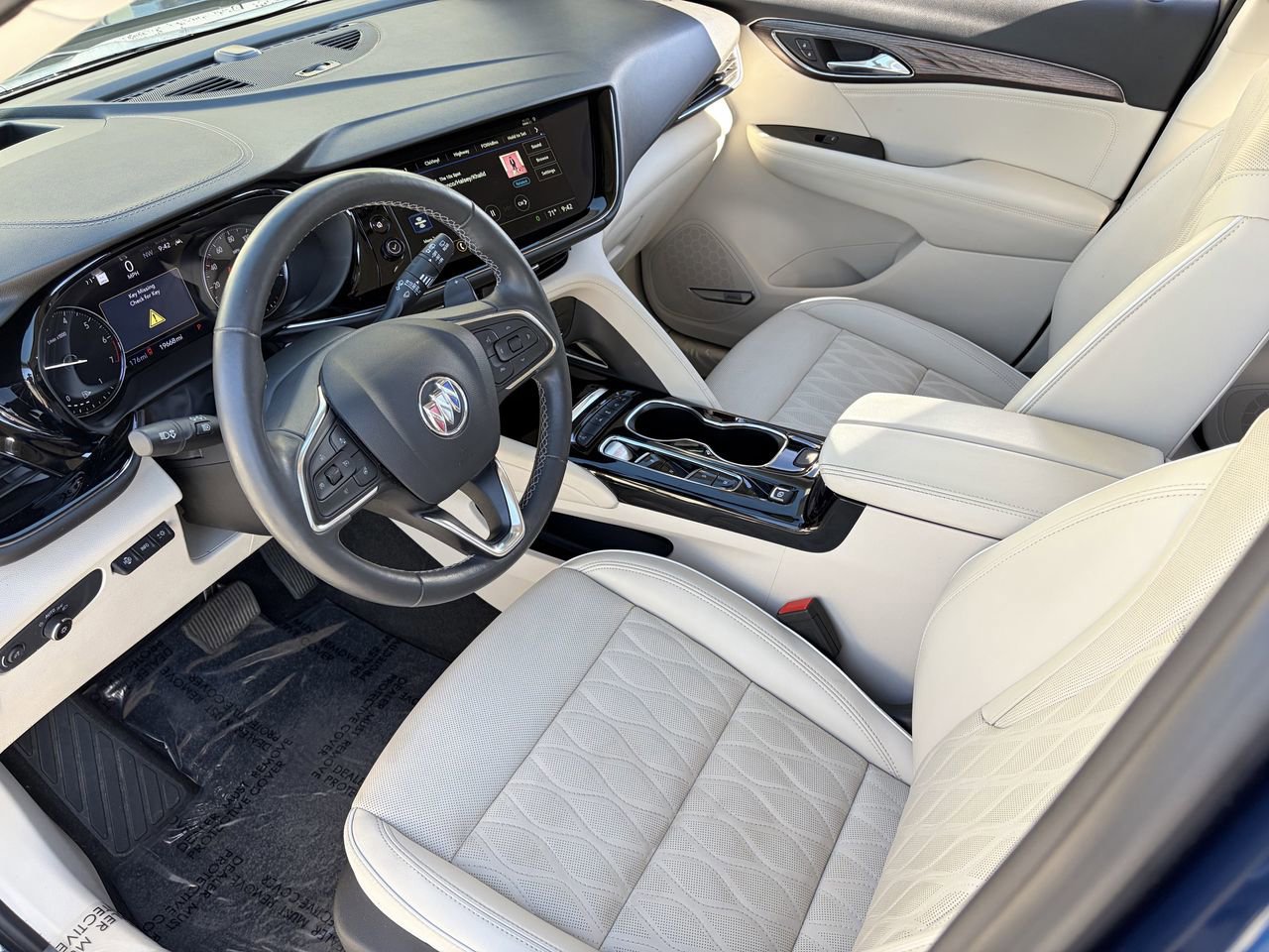 Used 2023 Buick Envision Avenir FWD image 18