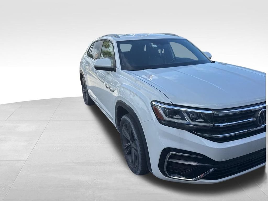 Used 2021 Volkswagen Atlas Cross Sport SE w/ V6 Towing Package FWD image 2