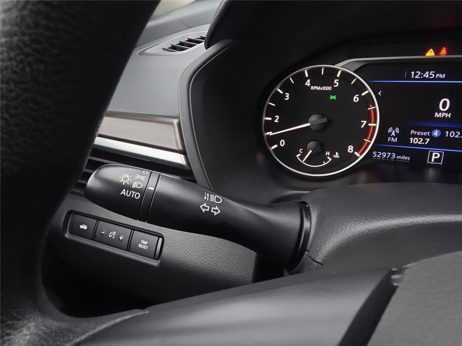 Used 2023 Nissan Altima 2.5 SV FWD image 18