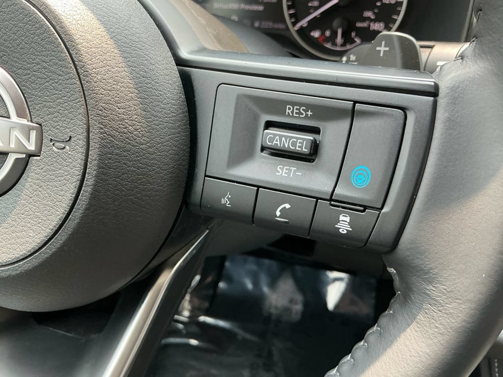 Used 2025 Nissan Pathfinder SV AWD/4WD image 20