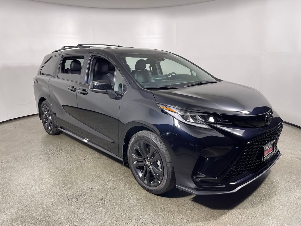 New 2026 Toyota Sienna XSE FWD 360° Tour