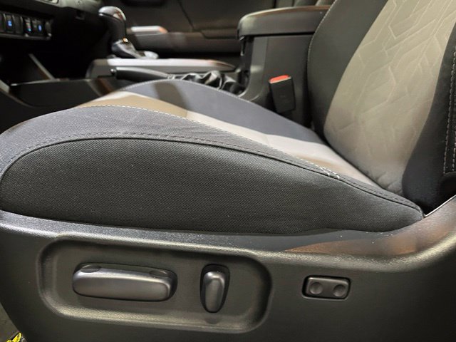 Certified 2023 Toyota Tacoma TRD Off-Road w/ Black Out Package (TMS) AWD/4WD image 15