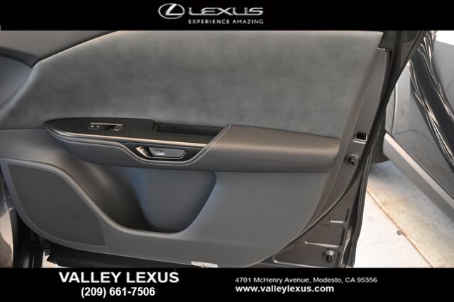 Used 2024 Lexus RZ 300e Premium w/ Technology Package FWD image 19