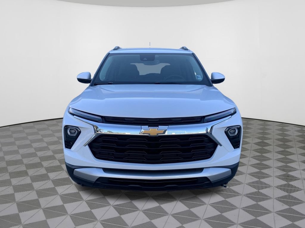 New 2025 Chevrolet TrailBlazer LT w/ Convenience Package FWD image 3
