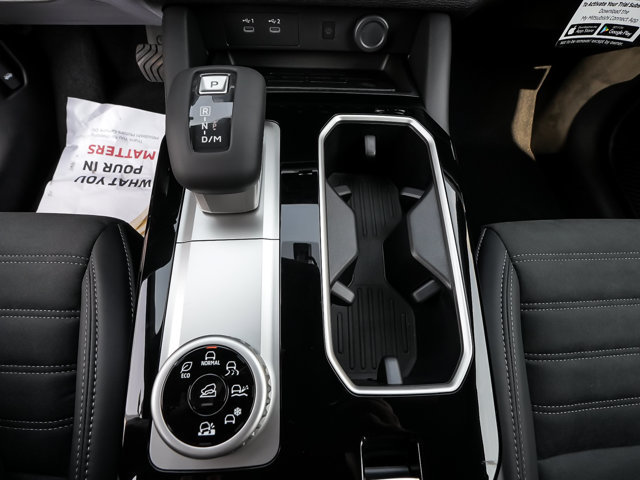 New 2026 Mitsubishi Outlander LE AWD/4WD image 27