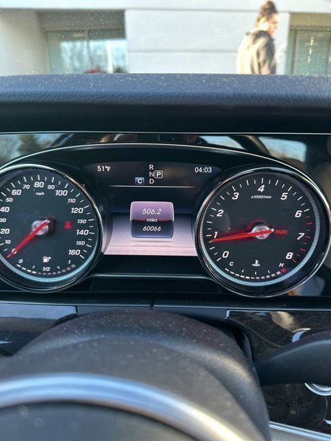 Used 2019 Mercedes-Benz E 300 4MATIC image 2