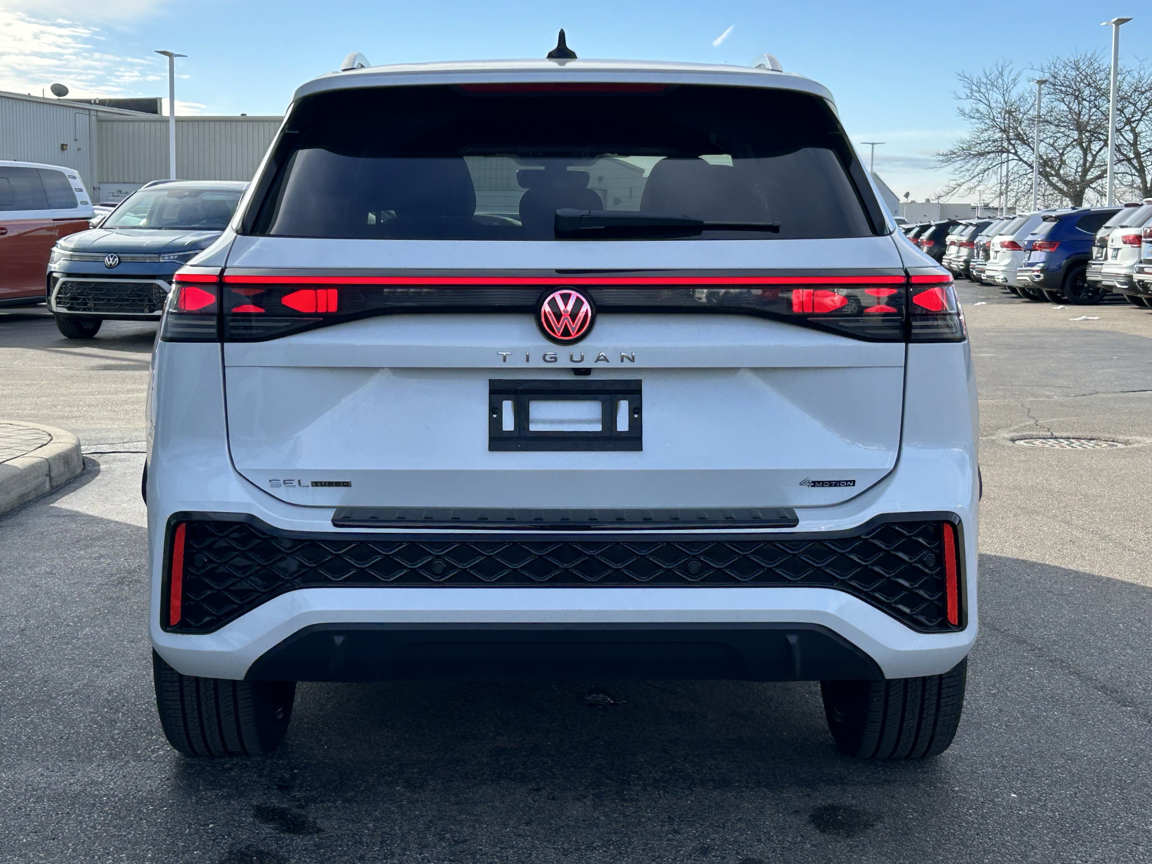 New 2026 Volkswagen Tiguan SEL R-Line image 6