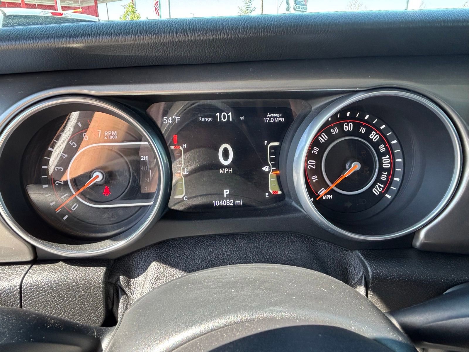 Used 2018 Jeep Wrangler Unlimited Sahara w/ Uconnect 4C Nav & Sound Group AWD/4WD image 15