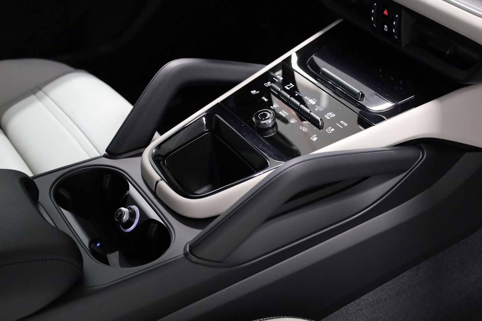 New 2026 Porsche Cayenne AWD/4WD image 20