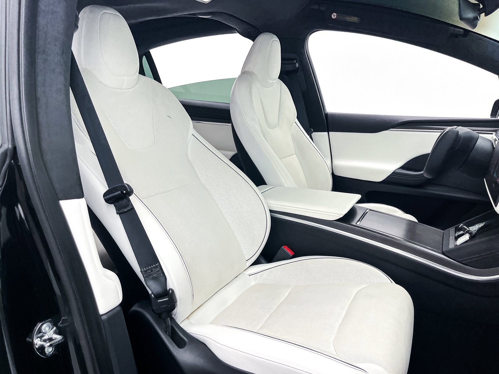 Used 2022 Tesla Model X Plaid image 32