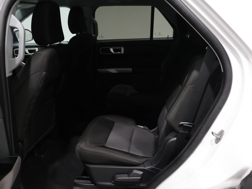 Used 2024 Ford Explorer XLT AWD/4WD image 18