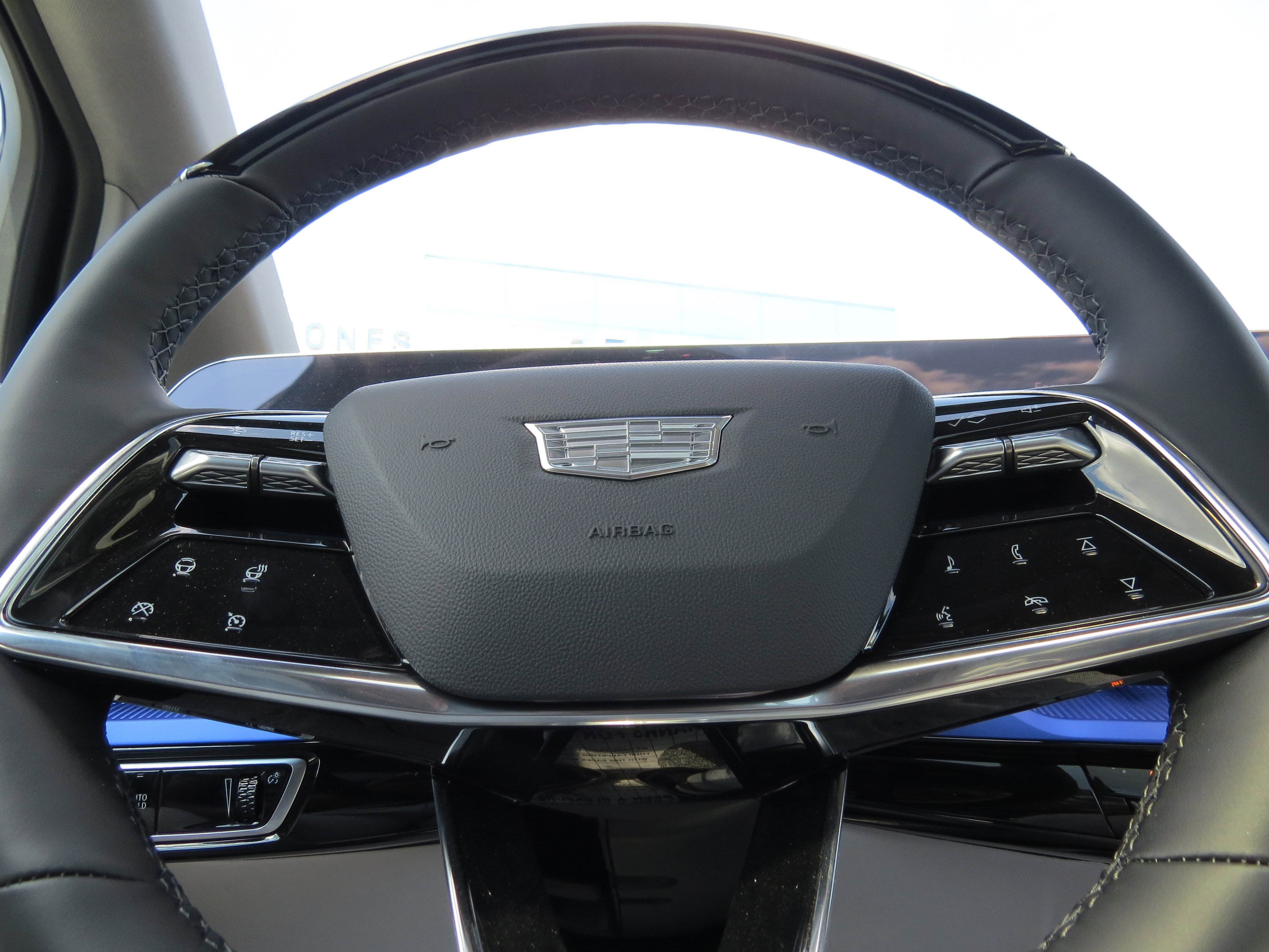 New 2025 Cadillac Optiq Sport 2 w/ LPO, Floor Liner Package image 19