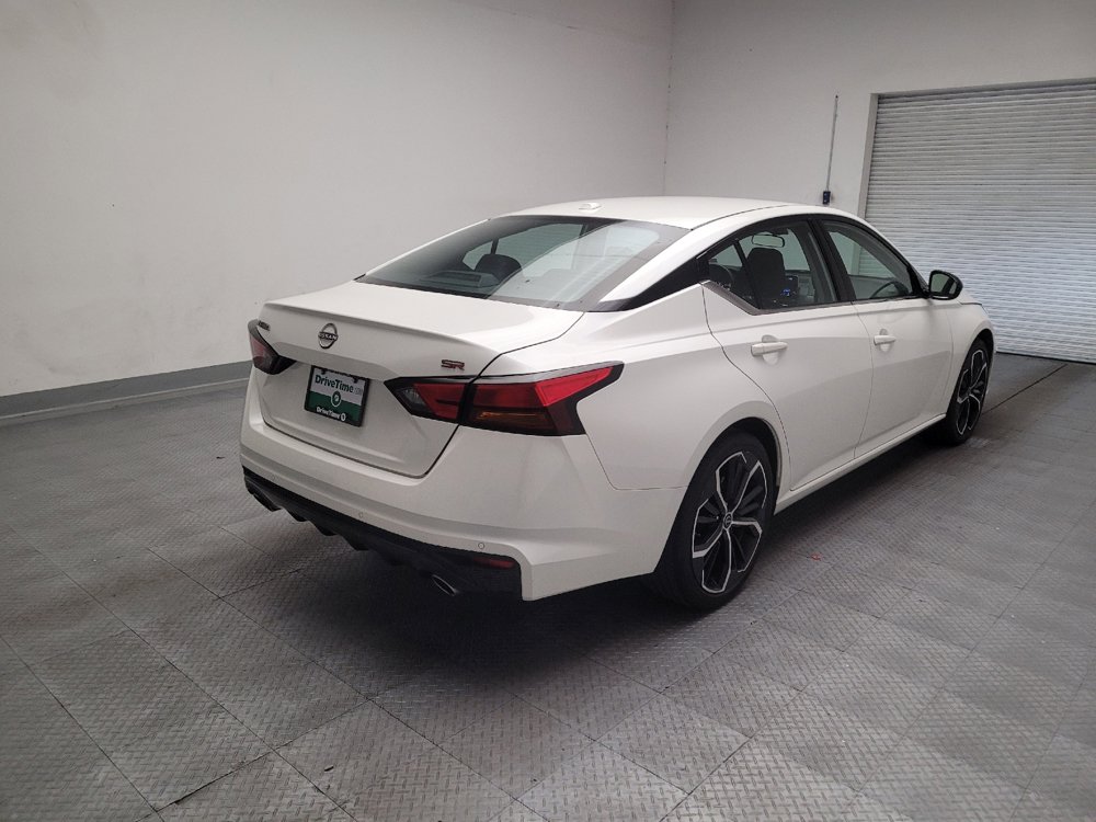 Used 2024 Nissan Altima 2.5 SR FWD image 9