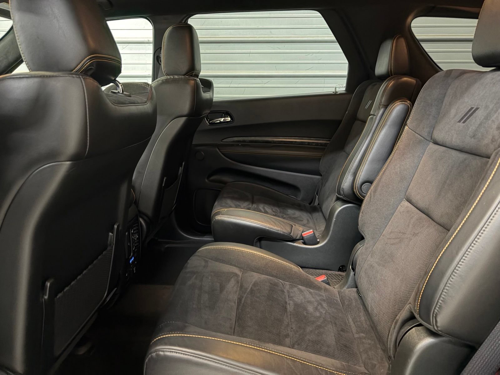 Used 2022 Dodge Durango R/T w/ Hemi Orange Plus Package AWD/4WD image 25