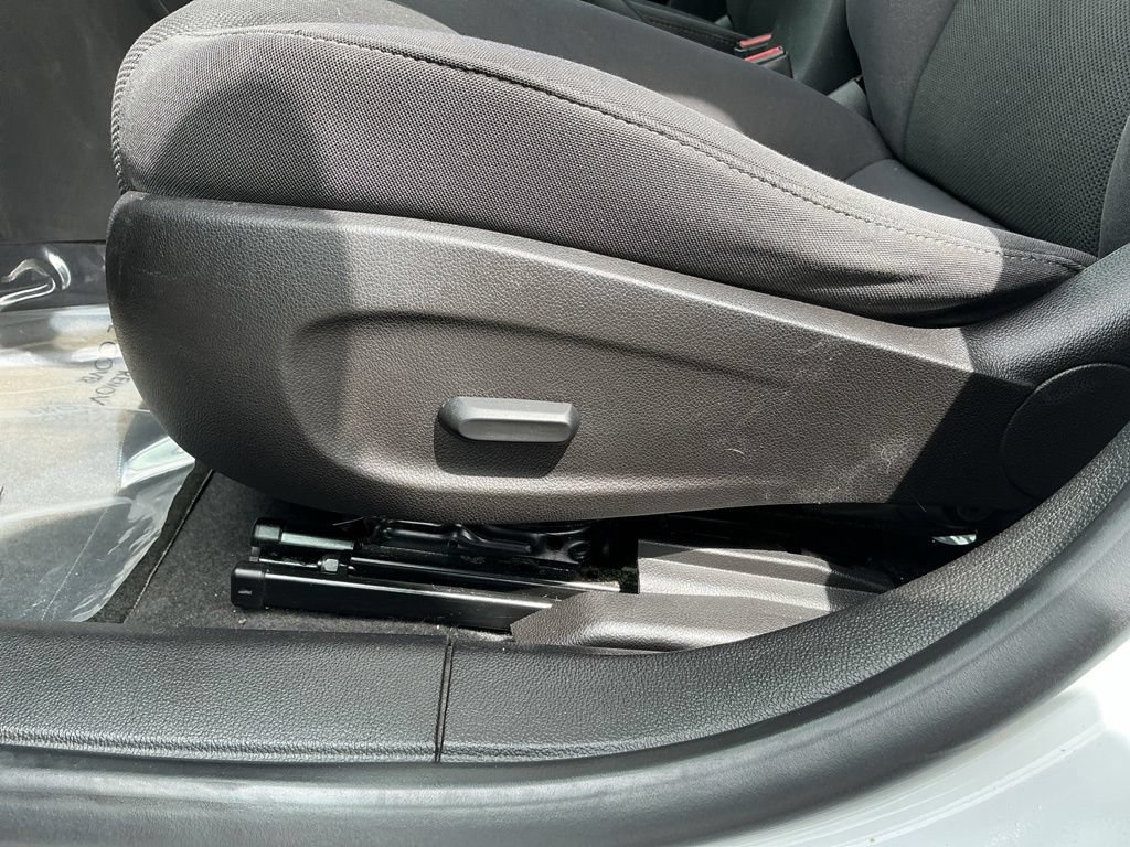 Used 2014 Chevrolet Cruze Eco w/ Enhanced Safety Package FWD image 14