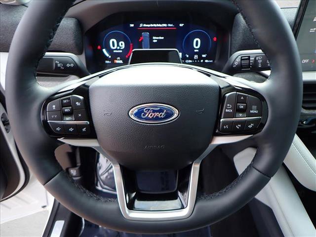 New 2026 Ford Explorer Platinum w/ LUX Leather Package image 16