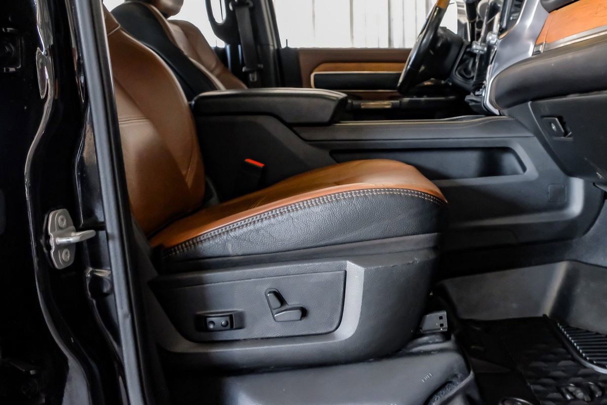 Used 2022 RAM 3500 Limited image 32