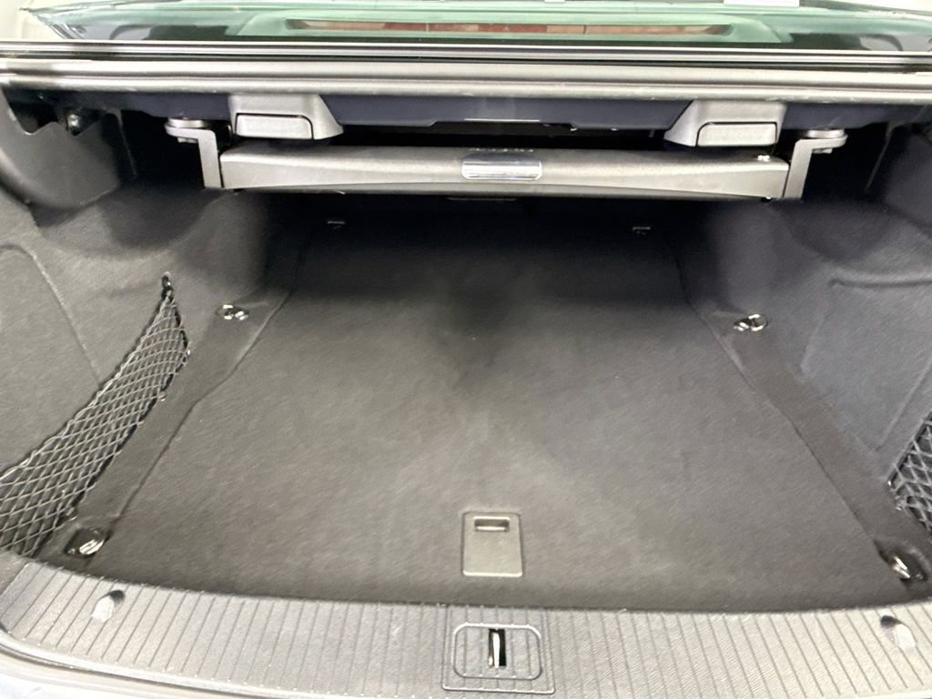 Used 2014 Mercedes-Benz E 350 4MATIC Sedan image 27