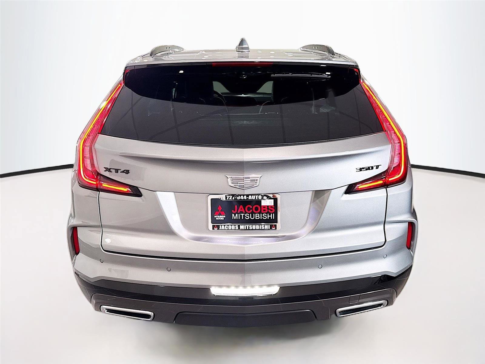 Used 2025 Cadillac XT4 Sport w/ LPO, Onyx Lite Package image 4