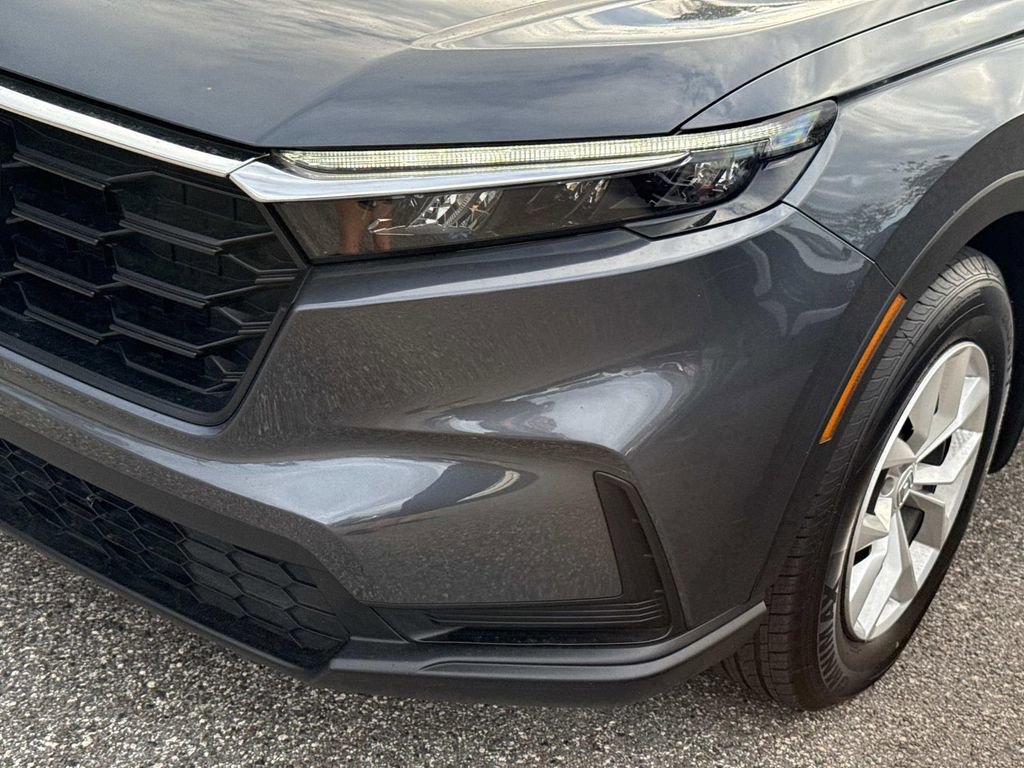 Used 2025 Honda CR-V LX image 10