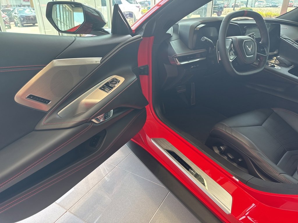 Used 2023 Chevrolet Corvette Stingray Premium Cpe w/ Z51 Performance Package image 18