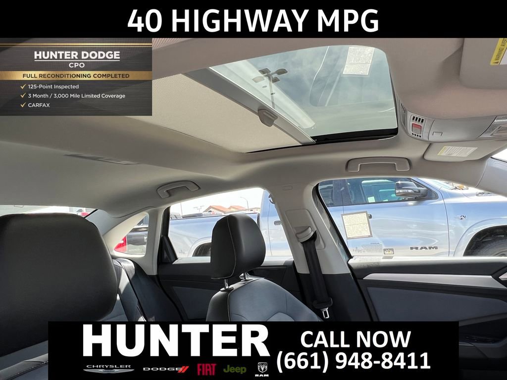 Used 2026 Volkswagen Jetta SE FWD image 21