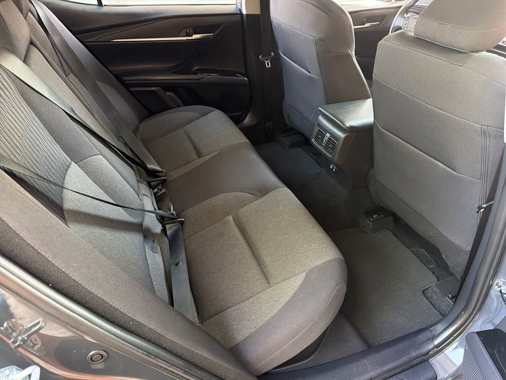 Used 2025 Toyota Camry LE w/ Convenience Package image 32