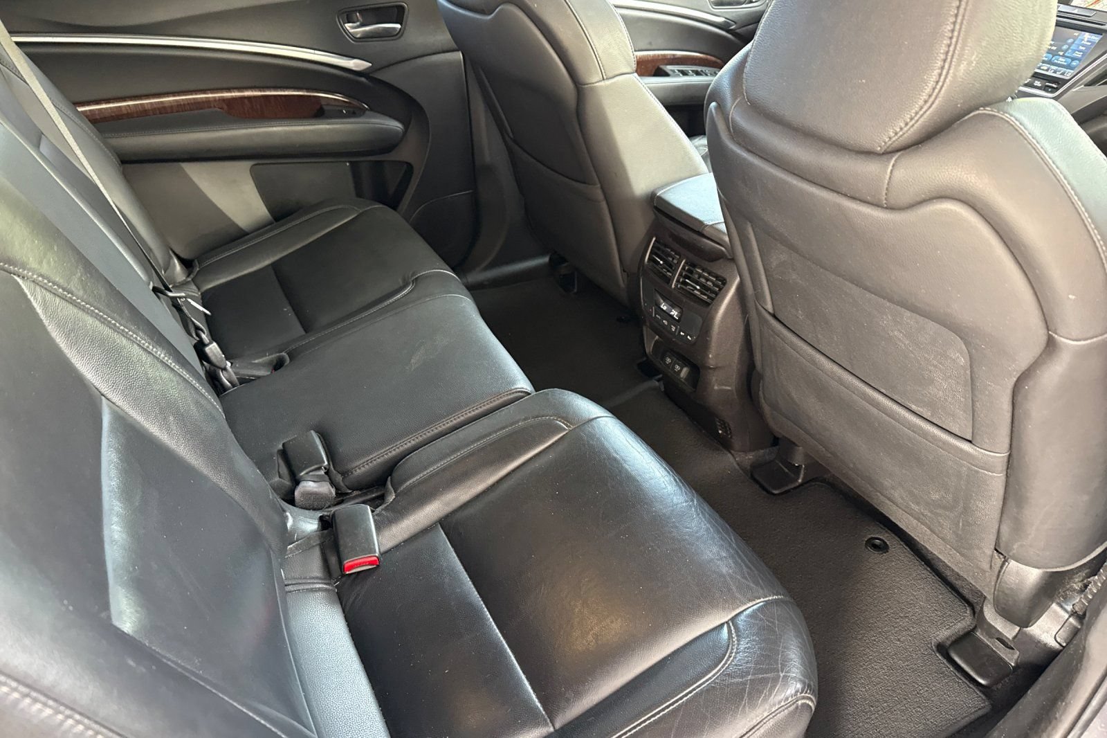 Used 2018 Acura MDX w/ Technology Package FWD image 25