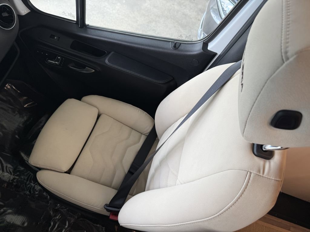 Used 2022 Mercedes-Benz Sprinter 3500 image 71