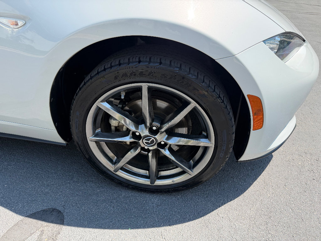Used 2018 MAZDA MX-5 Miata Grand Touring RWD image 21