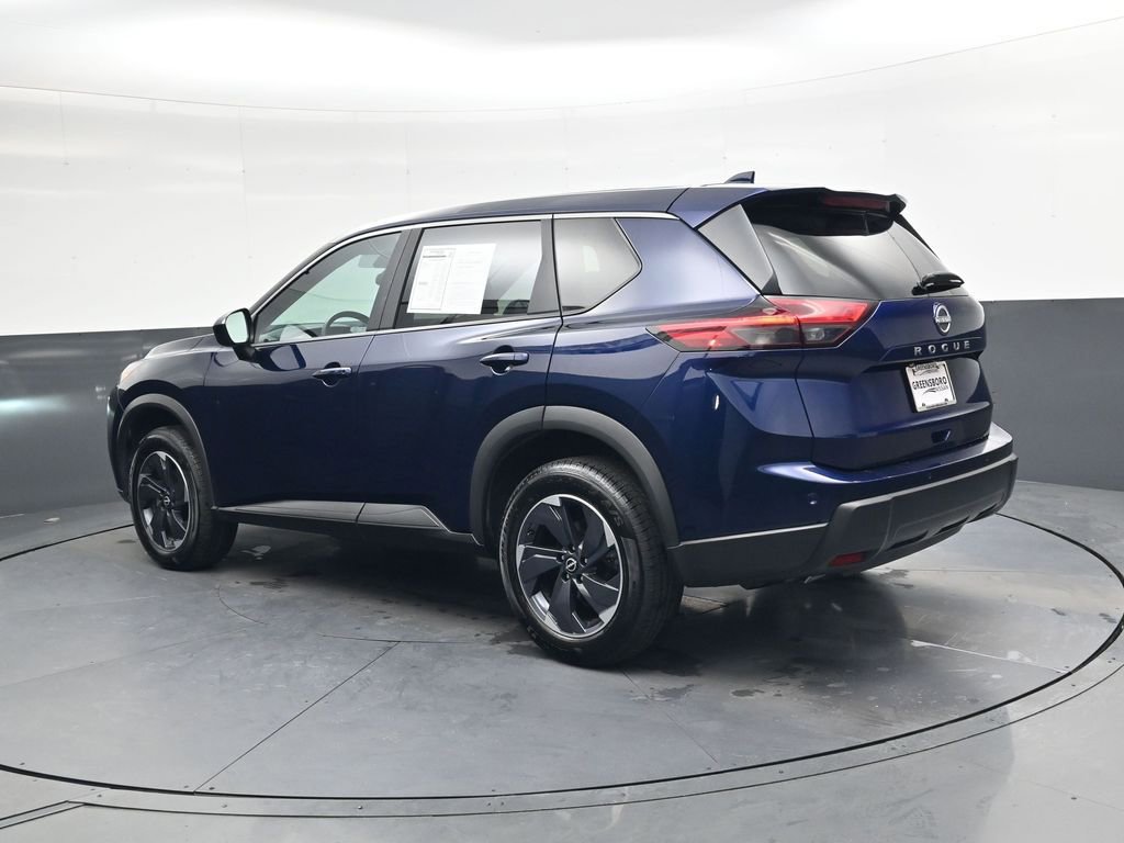 Used 2025 Nissan Rogue SV image 6
