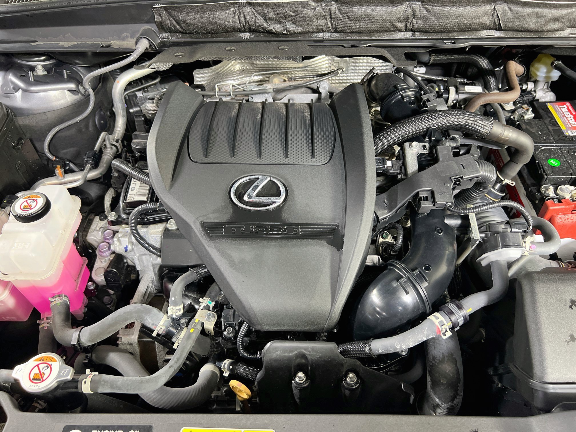 Used 2023 Lexus RX 350 Premium w/ Accessory Package AWD/4WD image 30