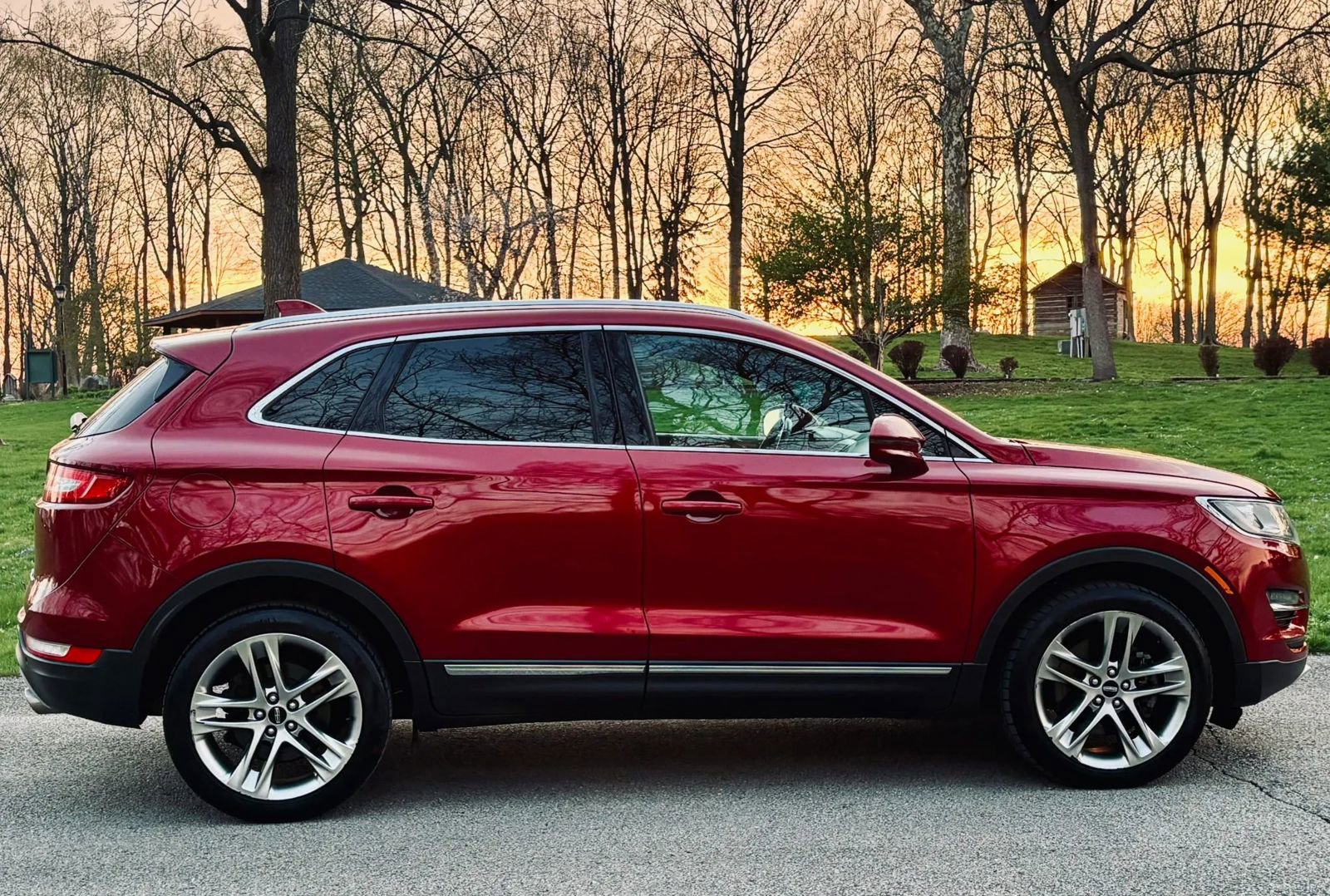 Used 2017 Lincoln MKC Reserve w/ Lincoln MKC Climate Package image 2