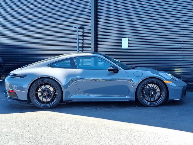 Certified 2025 Porsche 911 Carrera 4 GTS AWD/4WD image 8