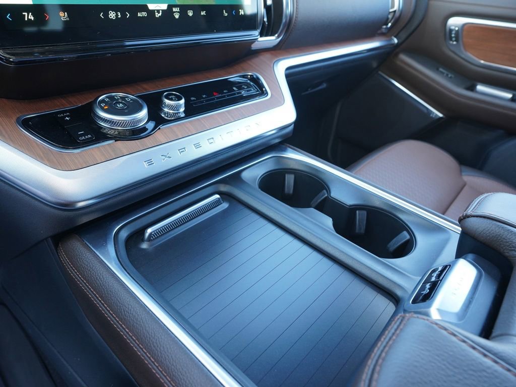 New 2025 Ford Expedition Max King Ranch image 17