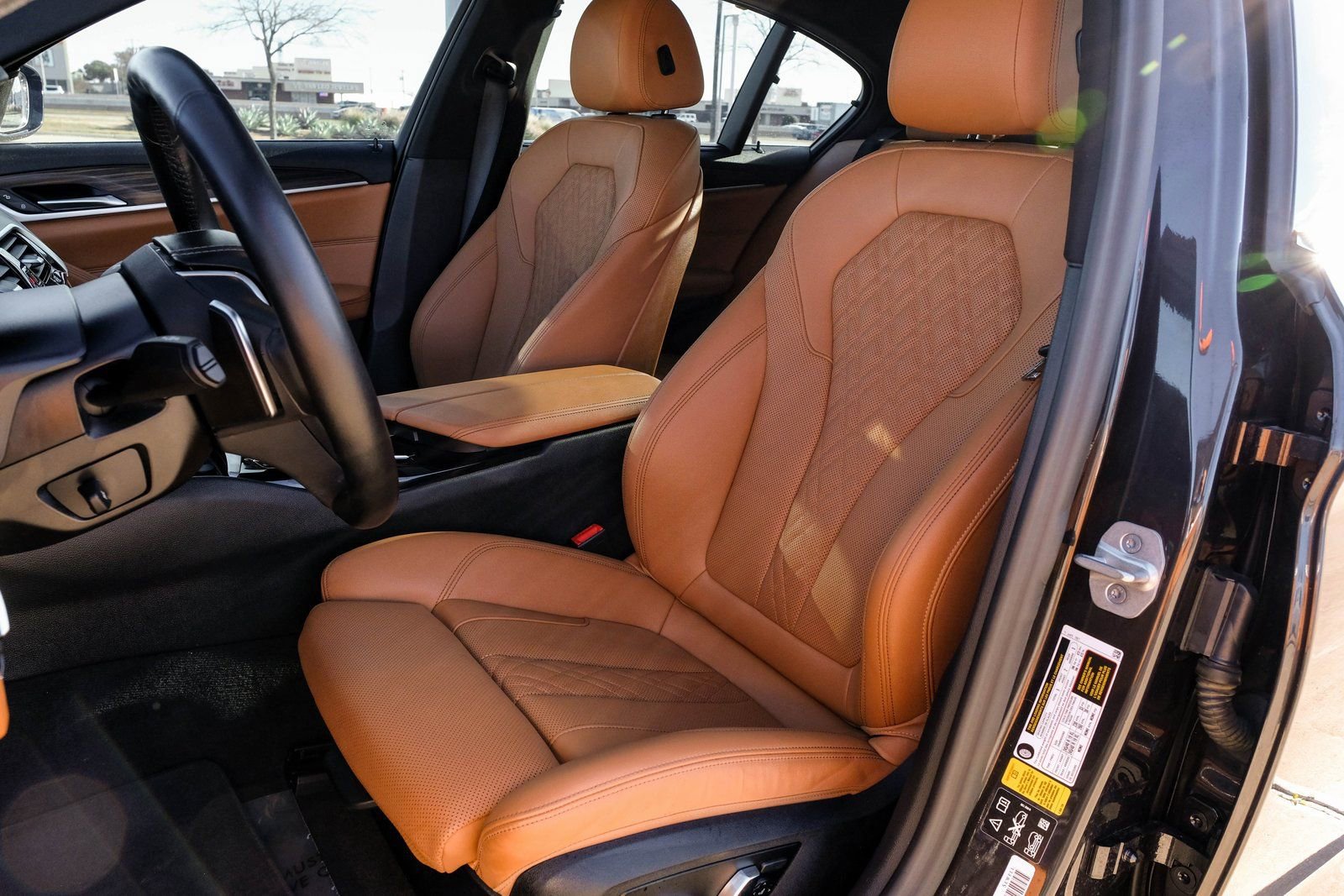 Used 2023 BMW 530i xDrive w/ Executive Package image 40