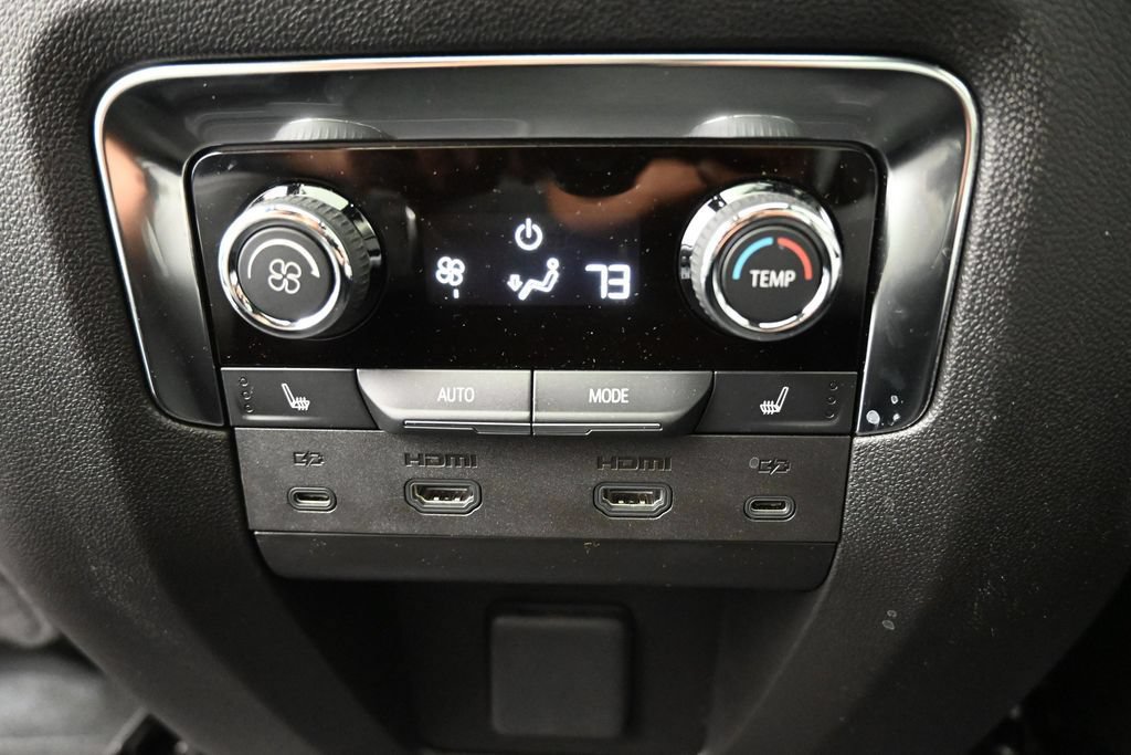 Used 2025 Chevrolet Tahoe Premier AWD/4WD image 31