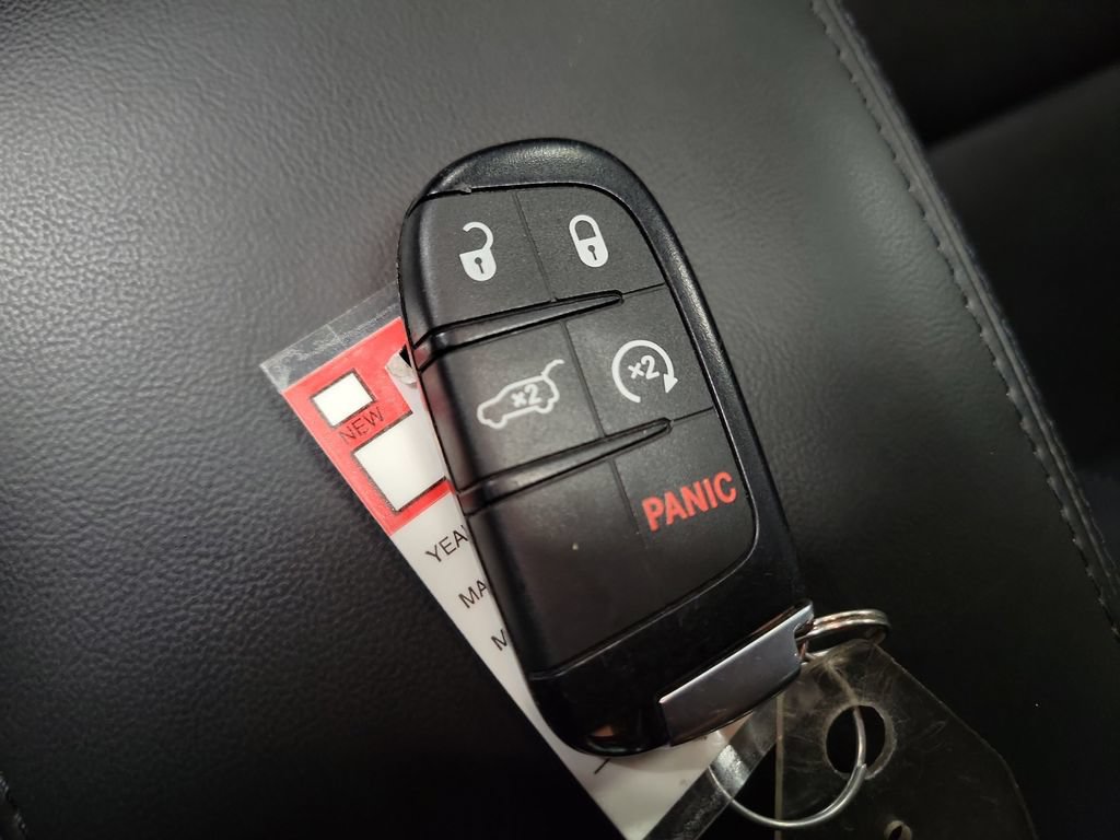 Used 2020 Jeep Grand Cherokee Limited AWD/4WD image 20
