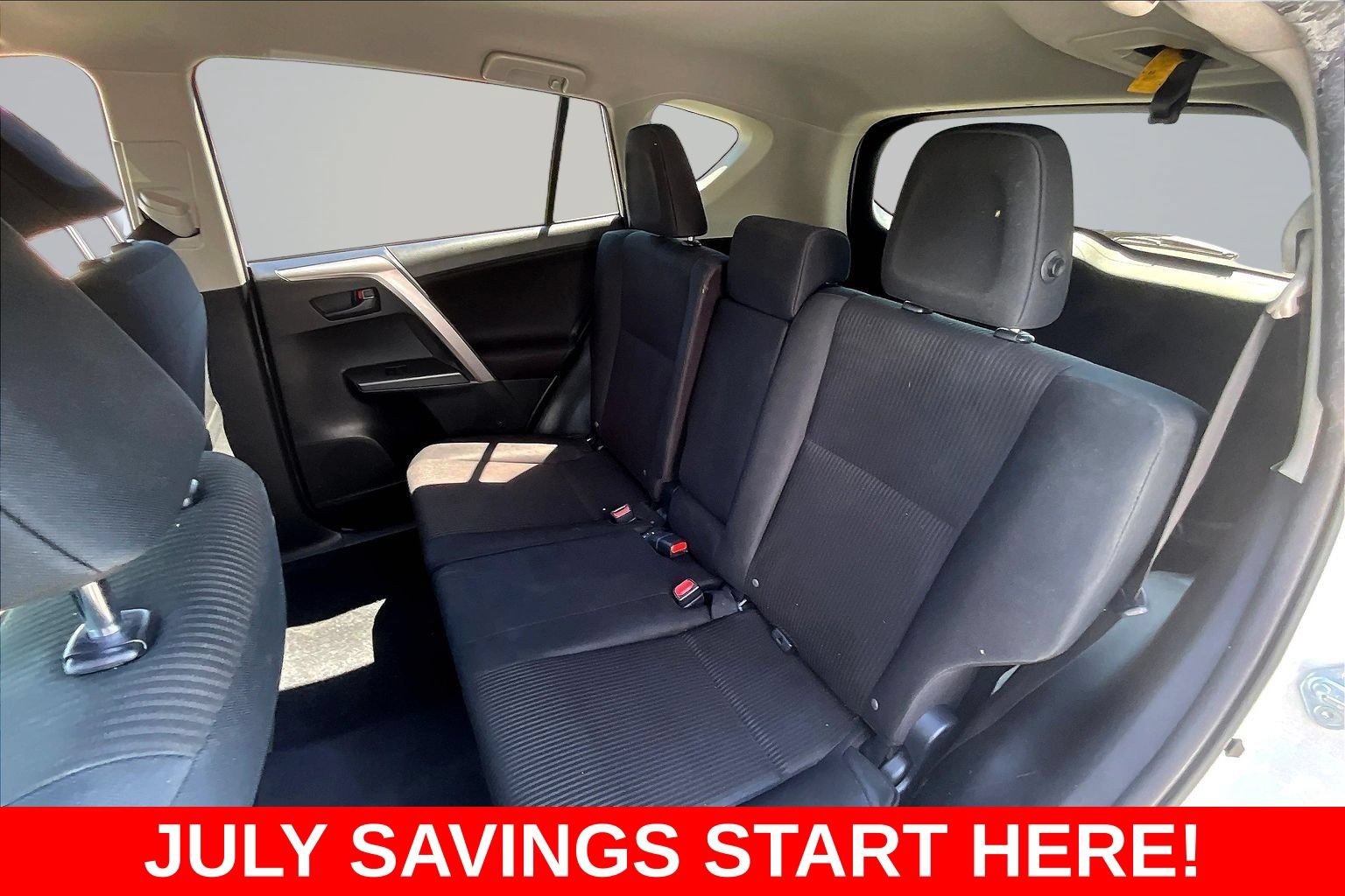 Used 2018 Toyota RAV4 LE w/ All Weather Liner Package AWD/4WD image 29