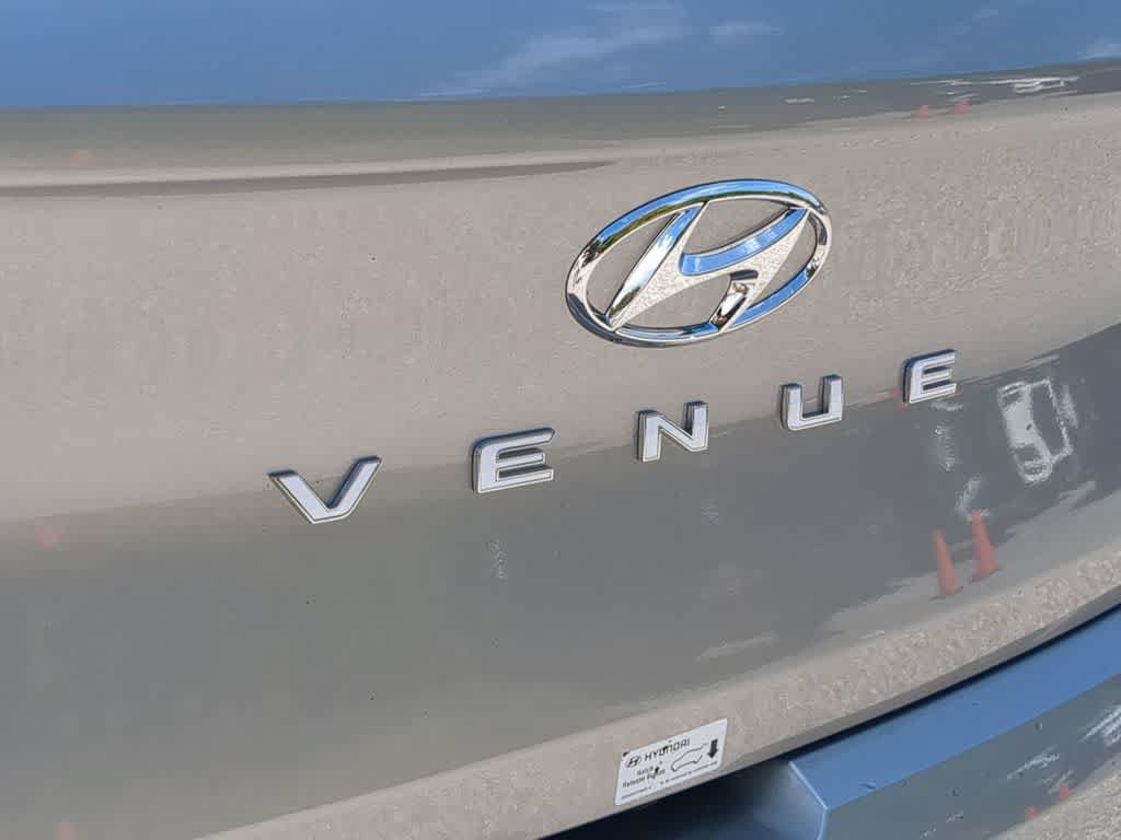 New 2026 Hyundai Venue SEL FWD image 13