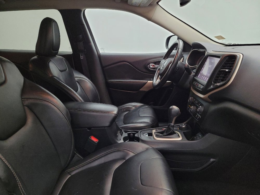 Used 2018 Jeep Cherokee Limited w/ Technology Group image 21