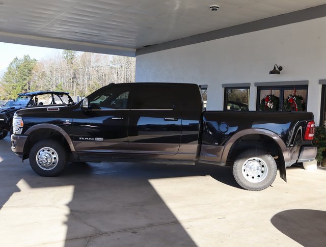 Used 2022 RAM 3500 Limited image 2