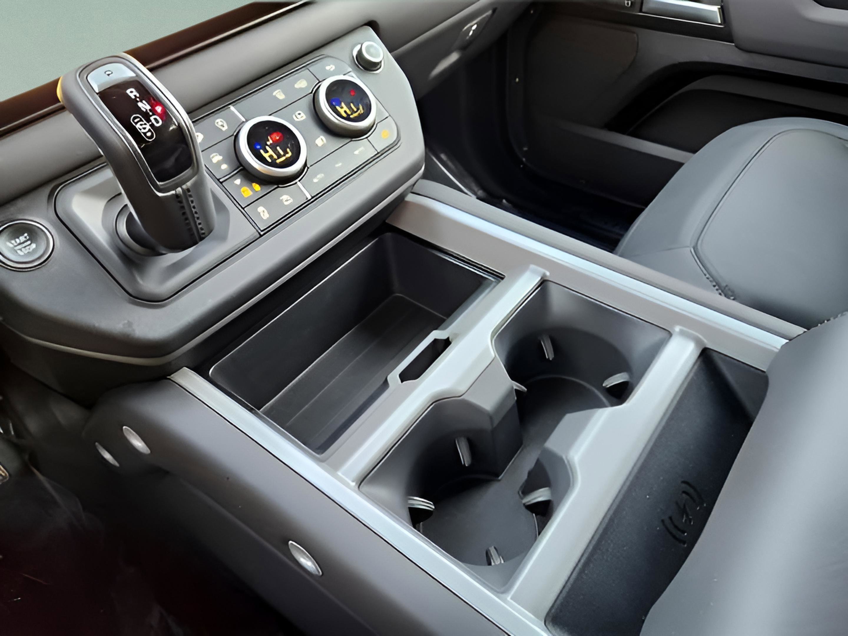 Certified 2025 Land Rover Defender 110 X image 21