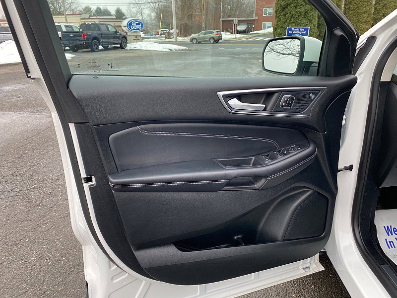 Certified 2022 Ford Edge Titanium w/ Cargo Accessory Package image 26