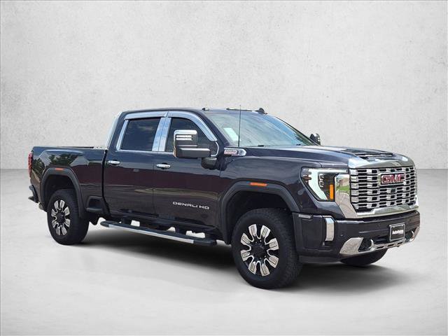 Used 2025 GMC Sierra 2500 Denali w/ Max Trailering Package AWD/4WD video 3