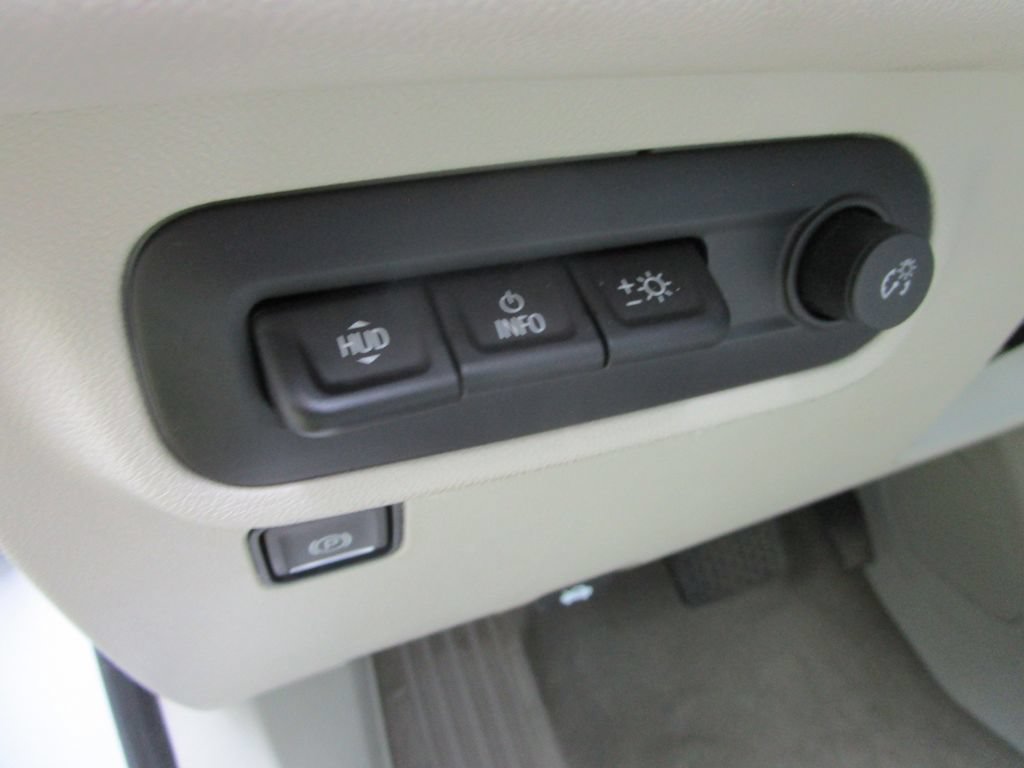 Used 2024 GMC Terrain Denali w/ Denali Premium Package AWD/4WD image 29