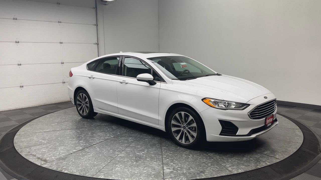 Used 2020 Ford Fusion SE AWD/4WD image 39