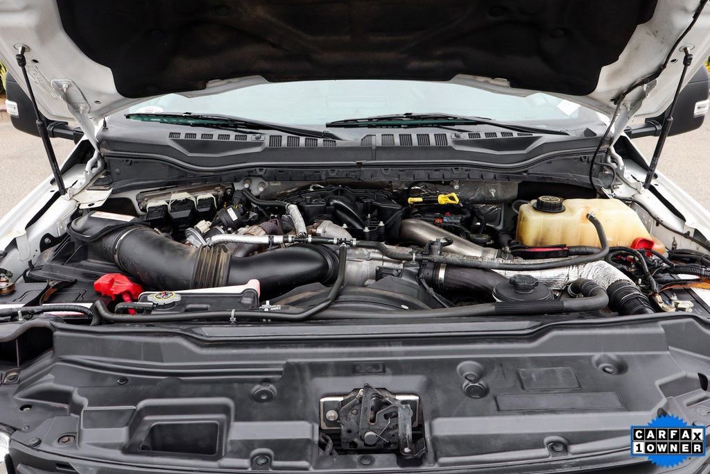 Used 2017 Ford F550 2WD Crew Cab Super Duty image 13