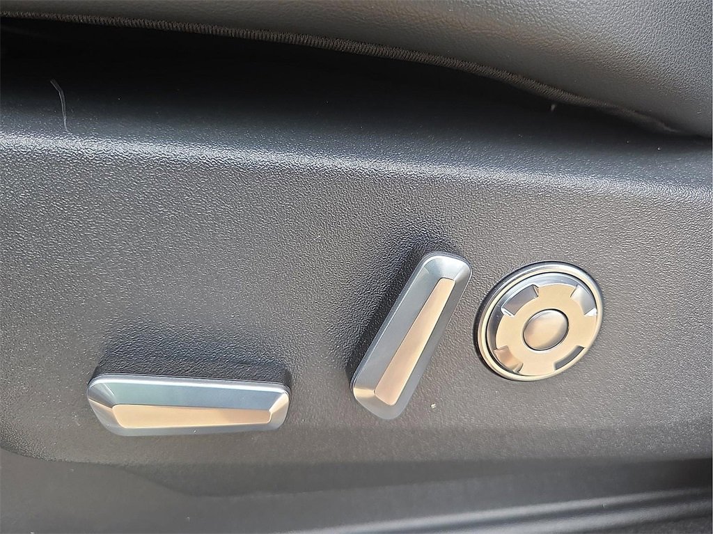 New 2026 Lincoln Navigator L Black Label image 14